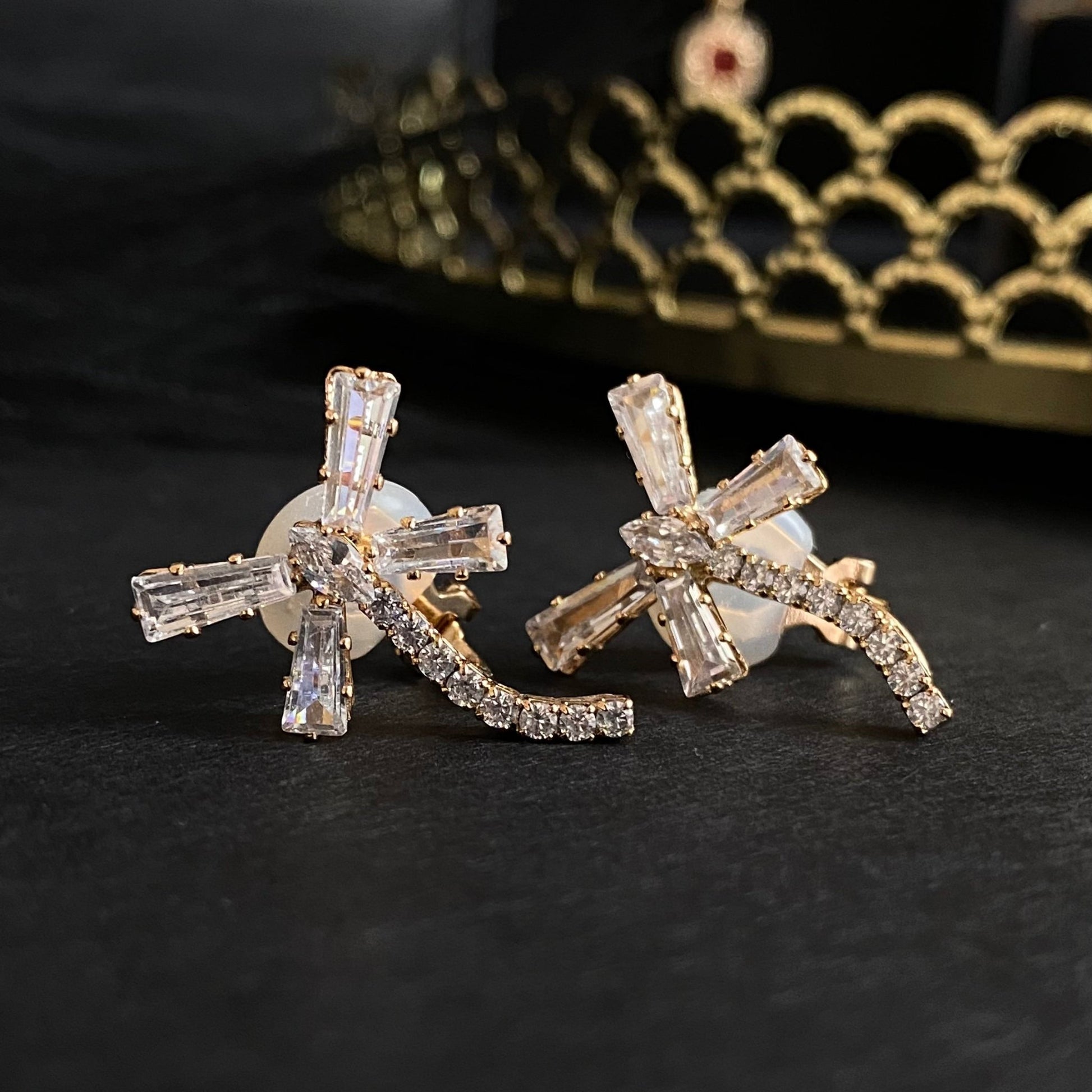 Golden Dragonfly – Apzeltīti klipši ar cirkonijiem – apzeltītas rotaslietas | Tavas Rotas