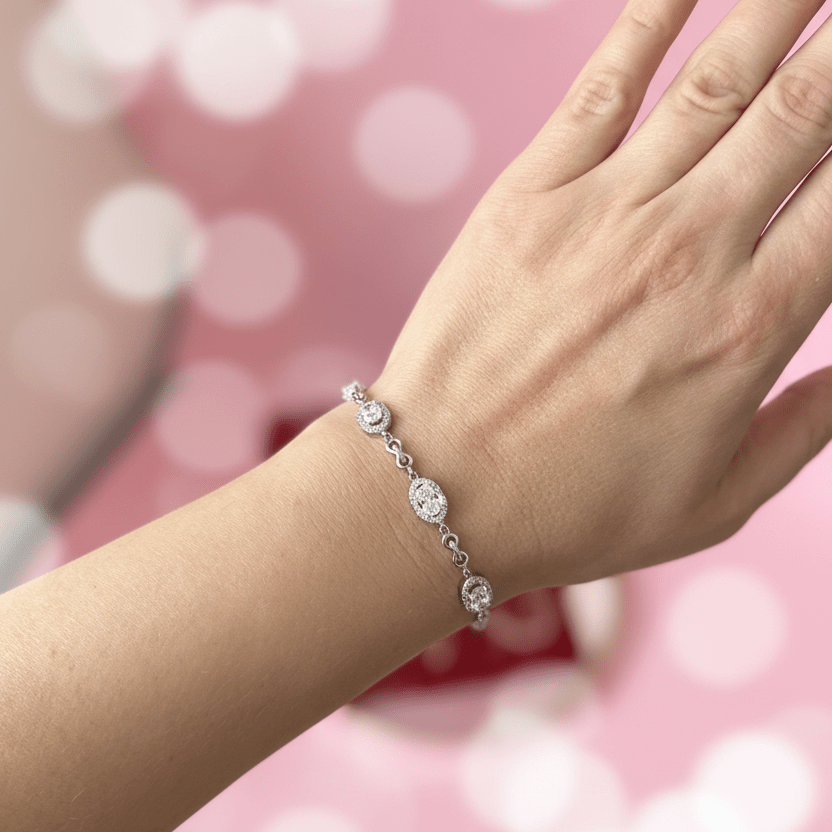 Apsudrabota rokassprādze ar krāsainiem kristāliem - 18k - apzeltita - rotas