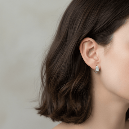 Apsudraboti riņķīši ar kvadrātveida cirkoniju - 18k - apzeltita - rotas