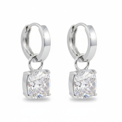 Apsudraboti riņķīšu auskari ar cirkonijiem – noņemams piekariņš – apzeltītas rotaslietas | Tavas Rotas