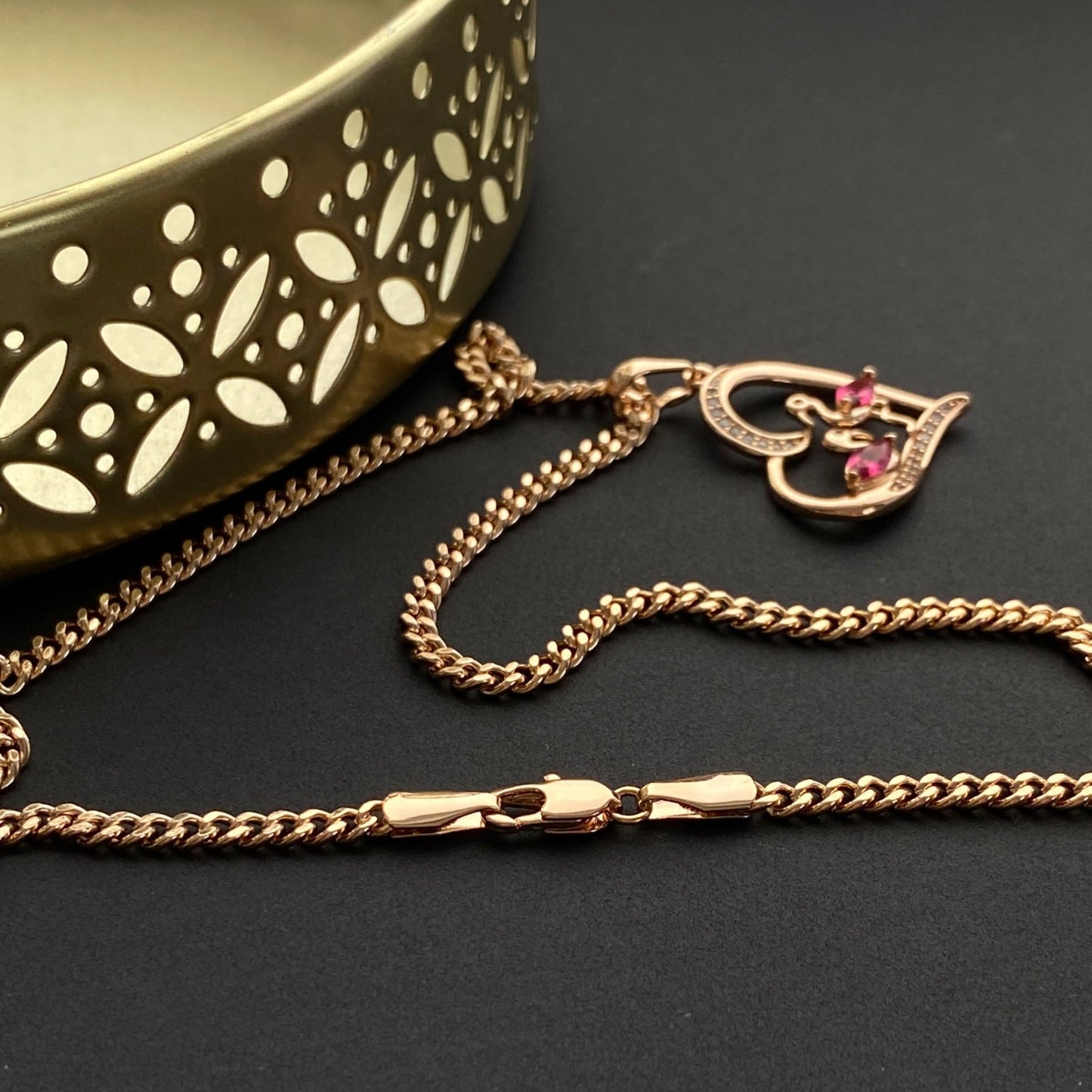 Apzeltīta kaklarota ar flamingo sirsniņā - 18k - apzeltita - rotas