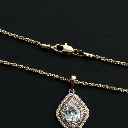Apzeltīta kaklarota ar luksusa cirkoniju kulonu - 18k - apzeltita - rotas