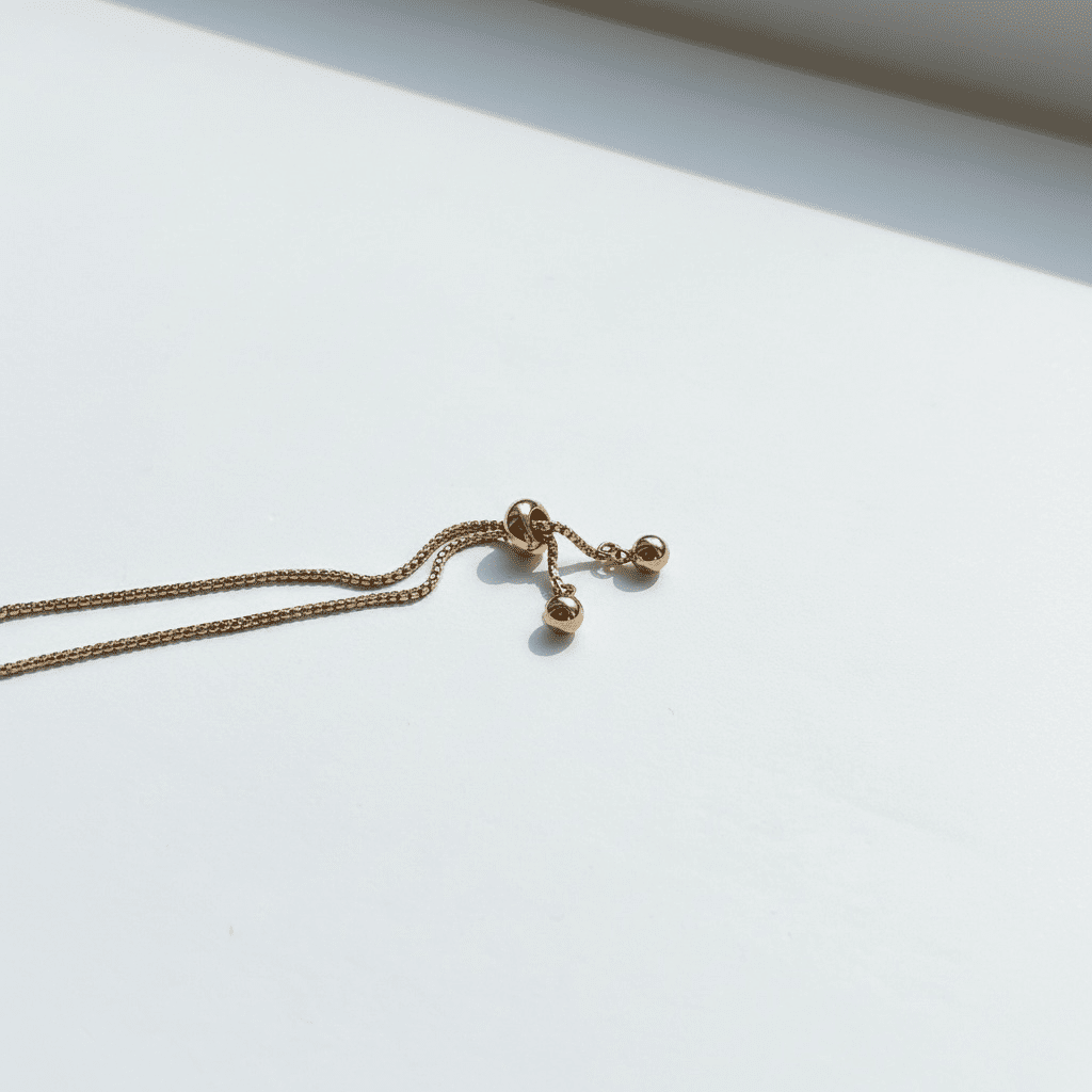 Apzeltīta regulējama rokasspradze ar ovālu kristālu - 18k - apzeltita - rotas