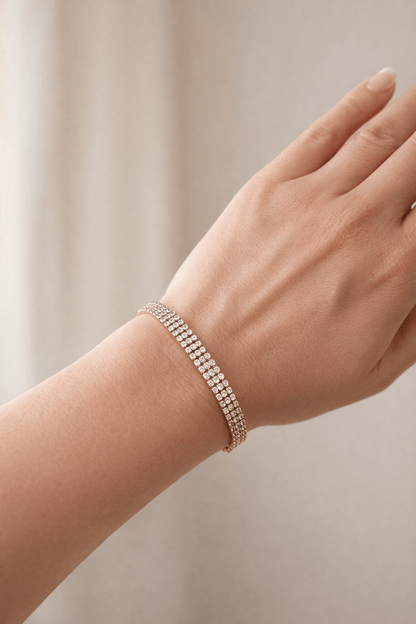 Apzeltīta rokassprādze ar trīs cirkoniju rindām - 18k - apzeltita - rotas