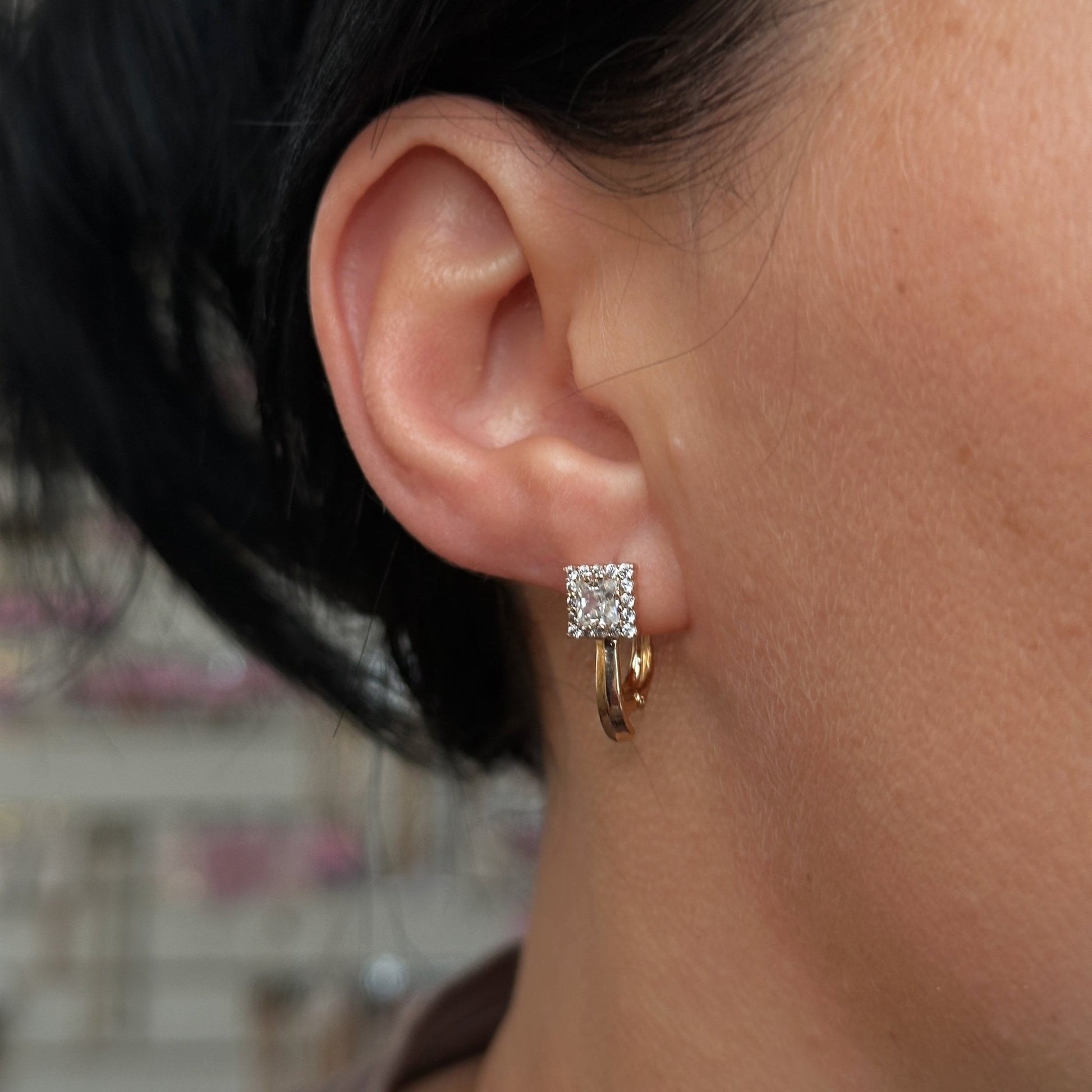 Apzeltīti angļu aizdares auskari ar kvadrātveida cirkoniju - 18k - apzeltita - rotas