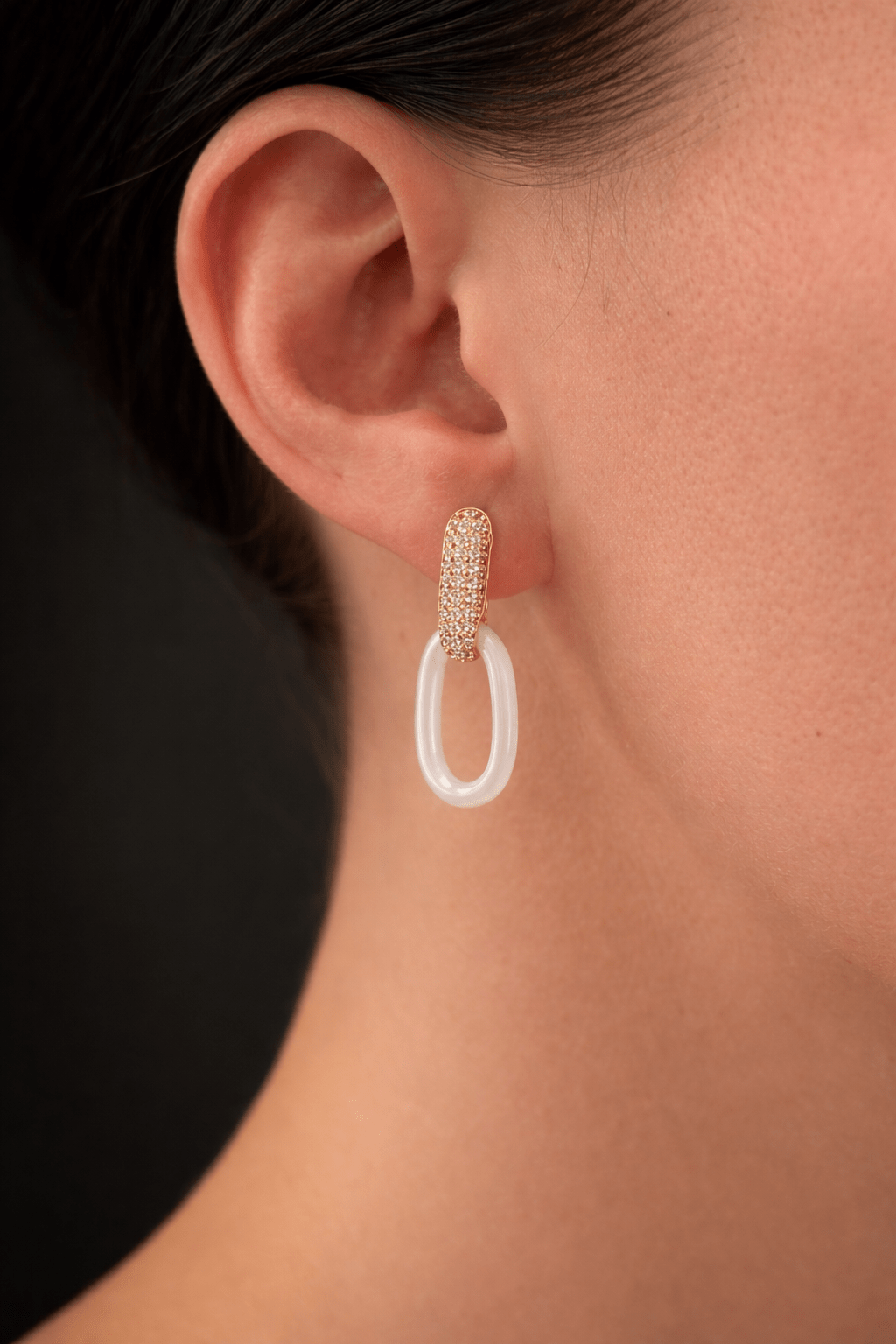 Apzeltīti auskari ar keramikas piekariņu - 18k - apzeltita - rotas