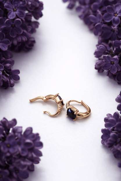 Apzeltīti auskari ar melnu kvadrātveida kristālu - 18k - apzeltita - rotas