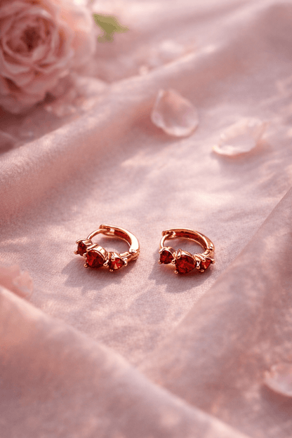 Apzeltīti riņķīši ar sarkanām sirsniņām - 18k - apzeltita - rotas