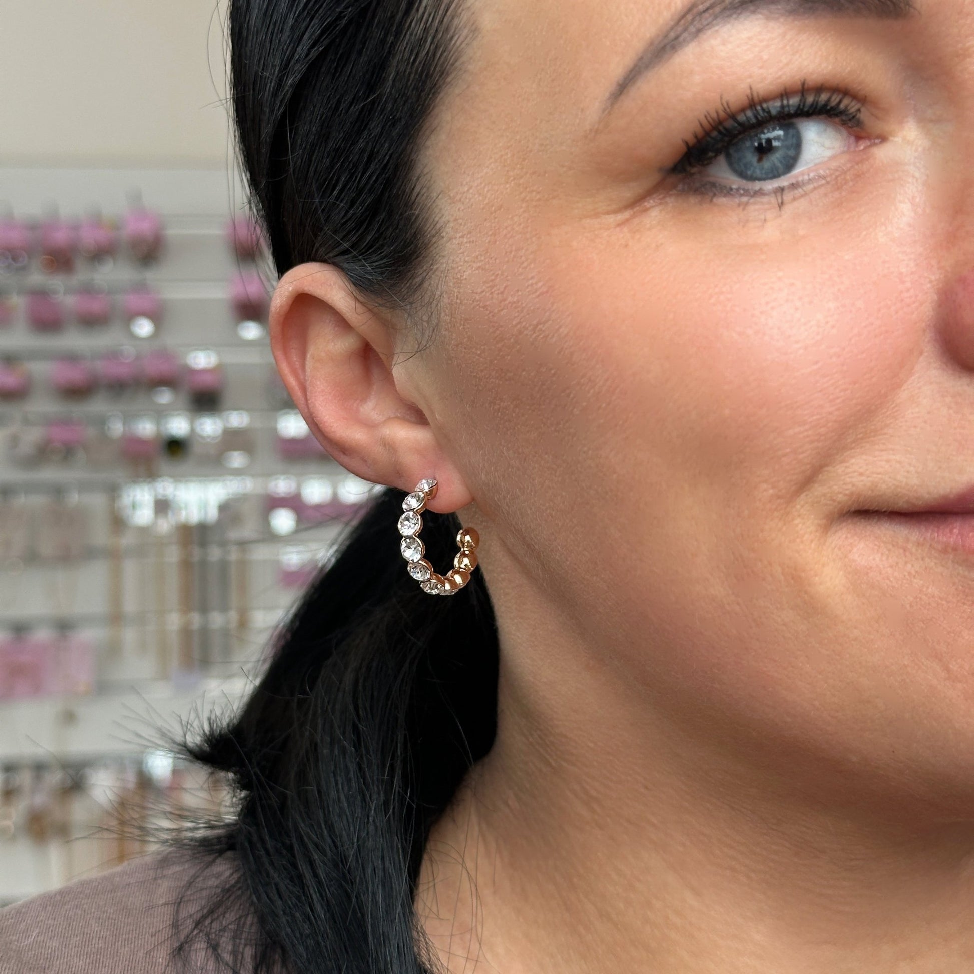 Apzeltīti riņķīšu auskari ar kristāliem - 18k - apzeltita - rotas