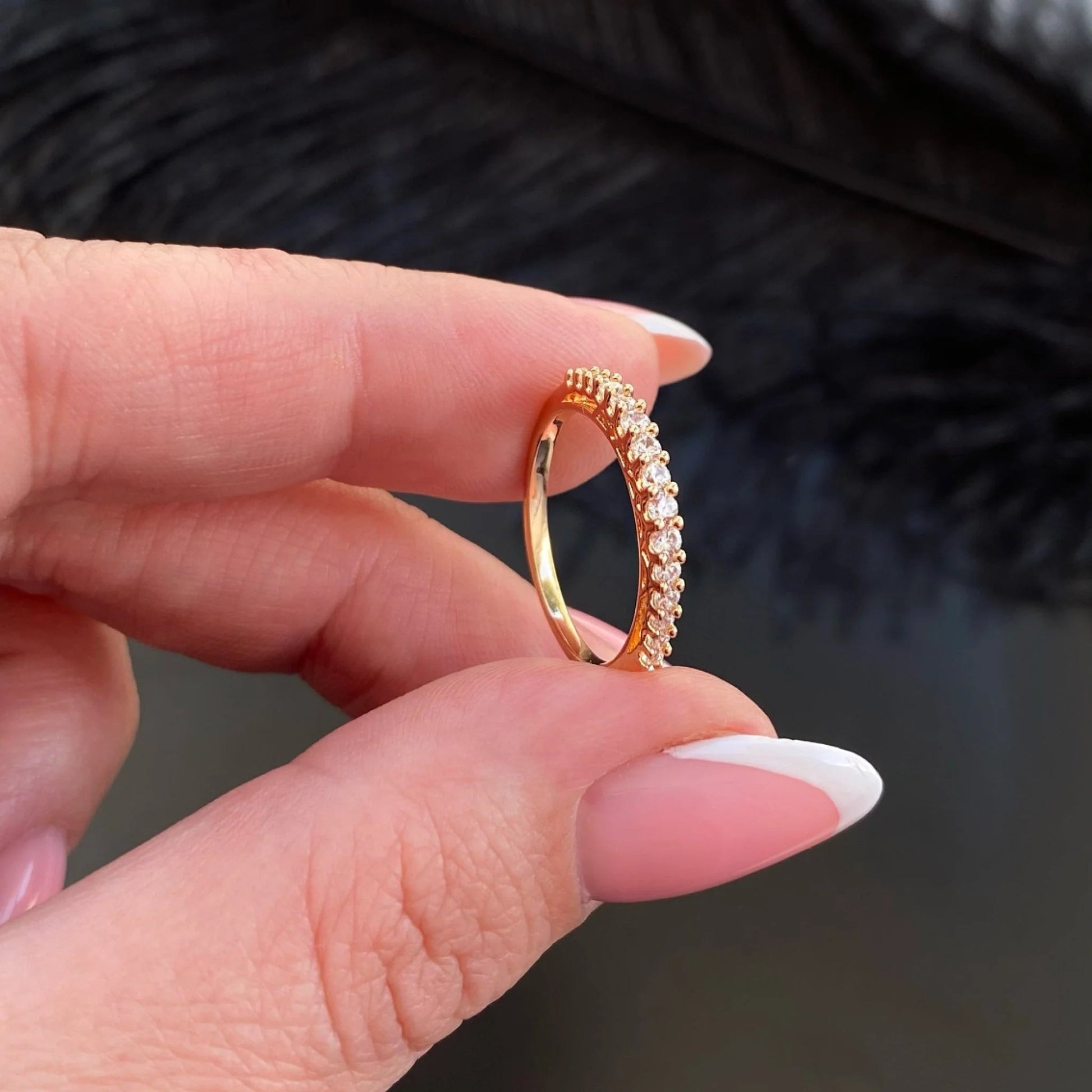 Apzeltīts gredzens ar smalkiem cirkonijiem - 18k - apzeltita - rotas