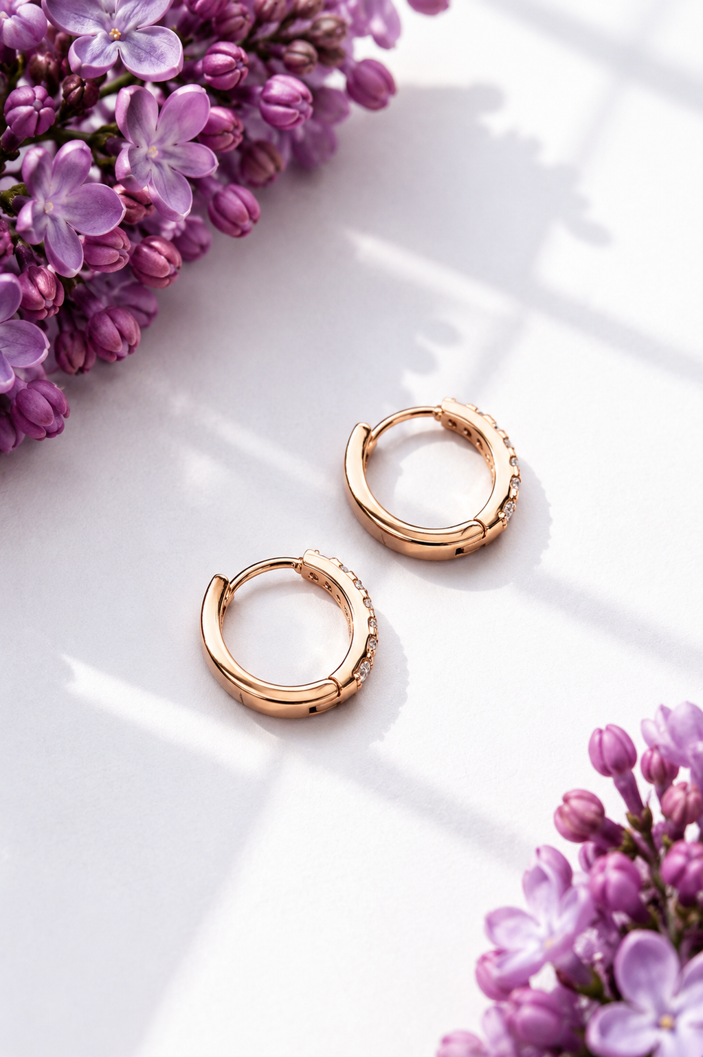 Eliza – 18k auksu dengti pave lanko auskarai su kubiniu cirkoniu