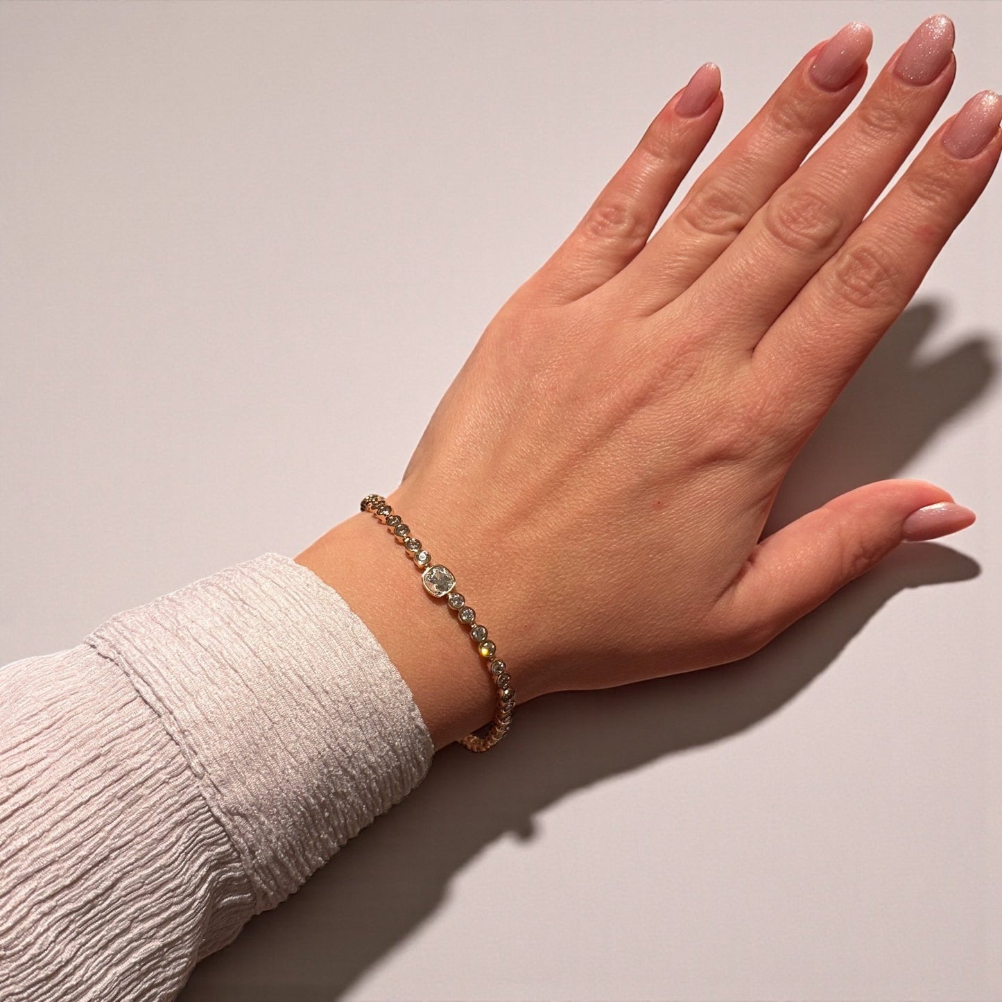 Gold Crystal – Eleganta apzeltīta rokassprādze ar kristāliem - 18k - apzeltita - rotas