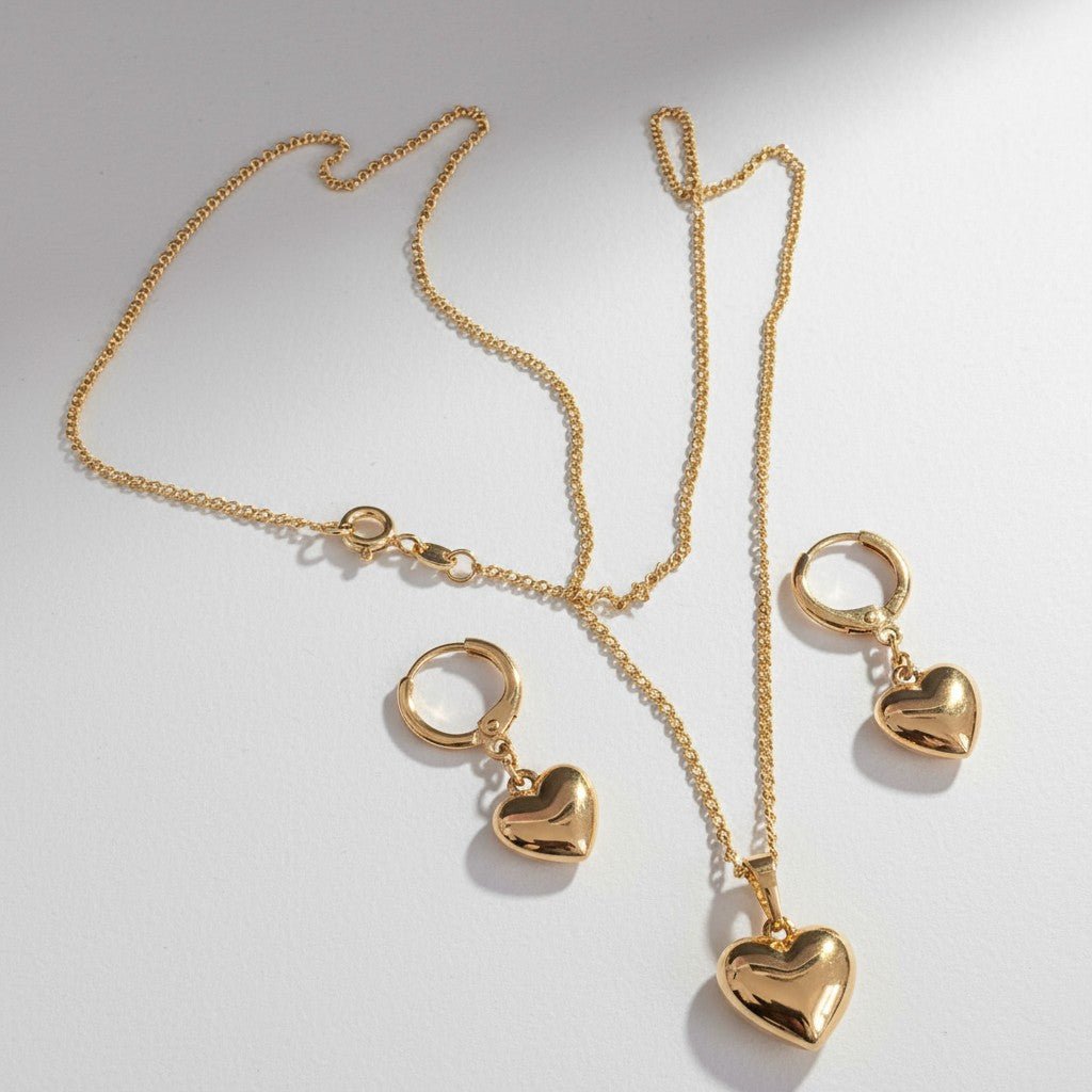 Golden Heart – Apzeltīts rotu komplekts ar sirsniņām – apzeltītas rotaslietas | Tavas Rotas
