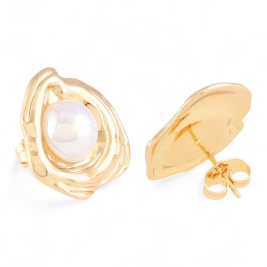 Golden Pearl – Apzeltīti auskari ar pērļu akcentu – apzeltītas rotaslietas | Tavas Rotas