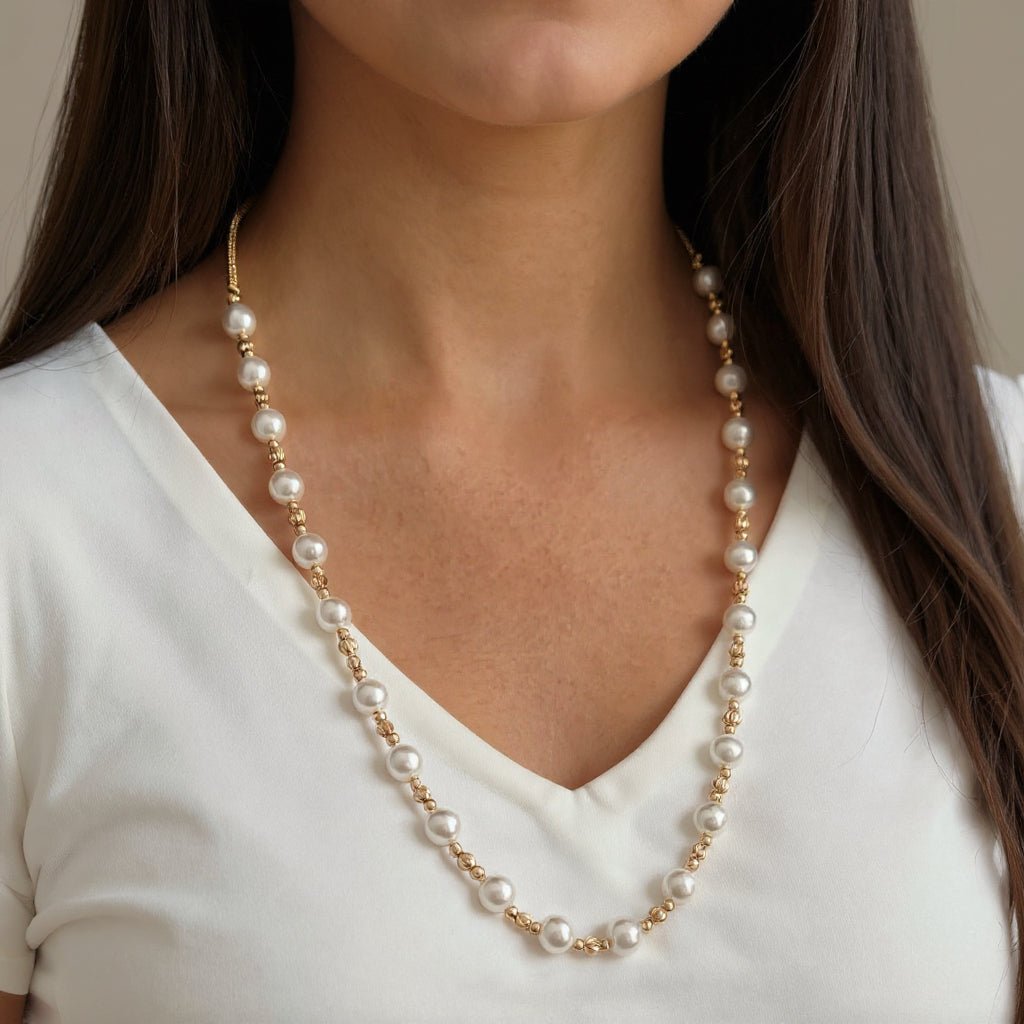 Golden Pearl – Garā apzeltītā kaklarota ar pērlītēm – apzeltītas rotaslietas | Tavas Rotas