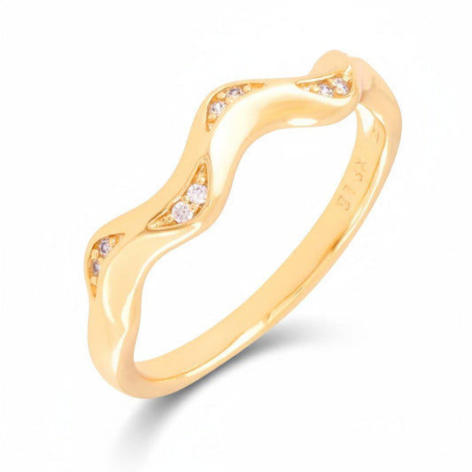 Golden Wave Mini – Smalks gredzens ar kristāliem – apzeltītas rotaslietas | Tavas Rotas