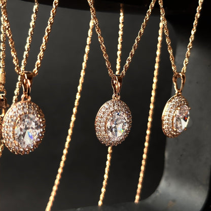 Oval Shine – Apzeltīta kaklarota ar ovālu kristālu – apzeltītas rotaslietas | Tavas Rotas