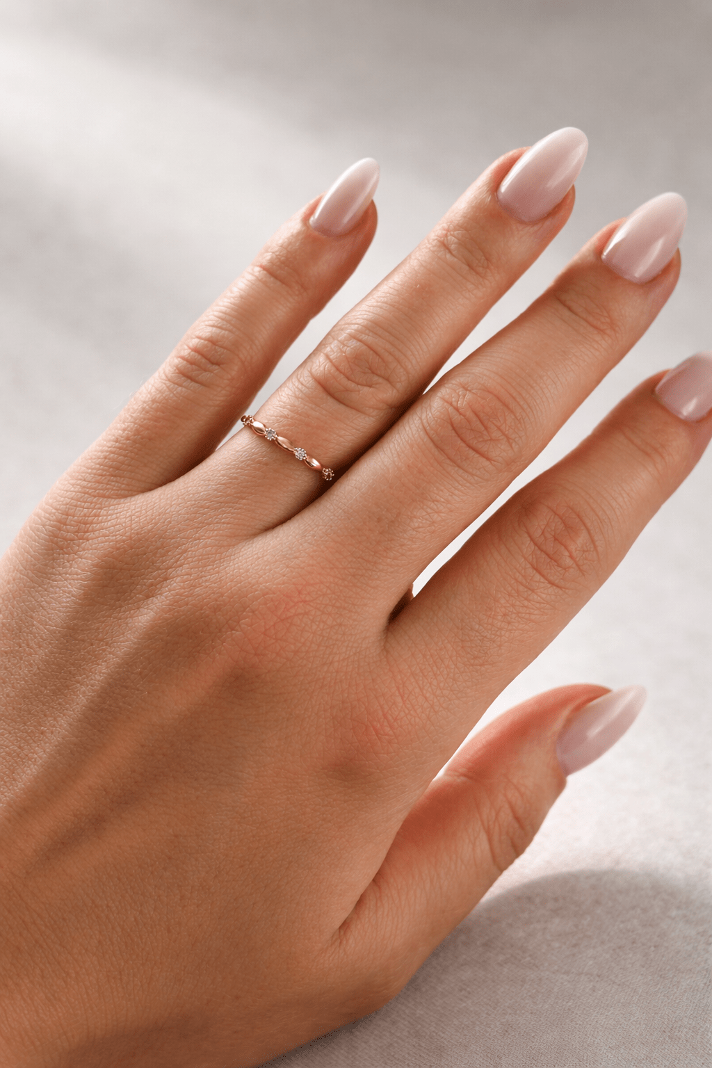 Smalks apzeltīts gredzens ar cirkonijiem - 18k - apzeltita - rotas