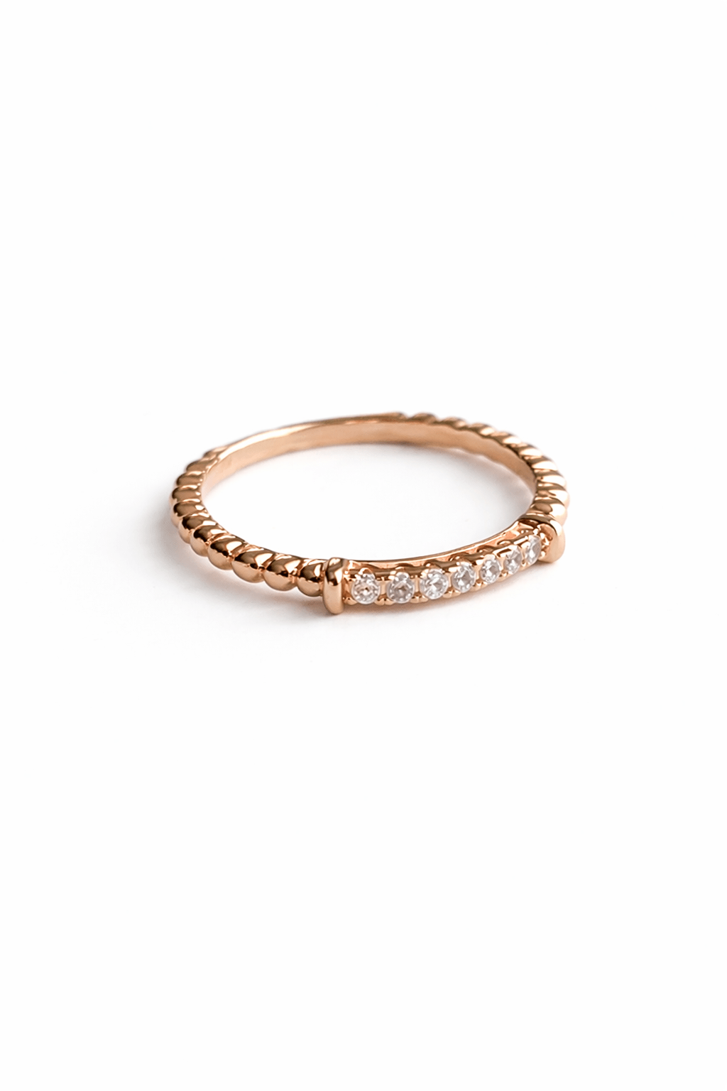 Smalks apzeltīts gredzens ar cirkonijiem - 18k - apzeltita - rotas