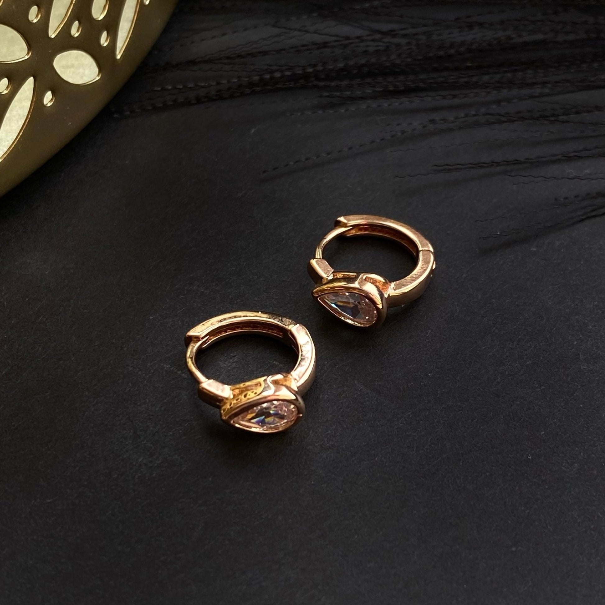  - Tiny Spark – Mazi riņķīšu auskari - 3